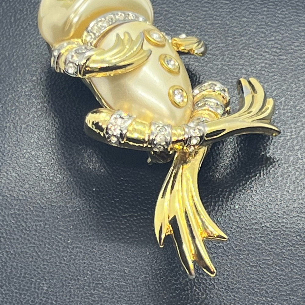 Kenneth Jay Lane Frog Brooch Pin Vintage Lucite E… - image 7